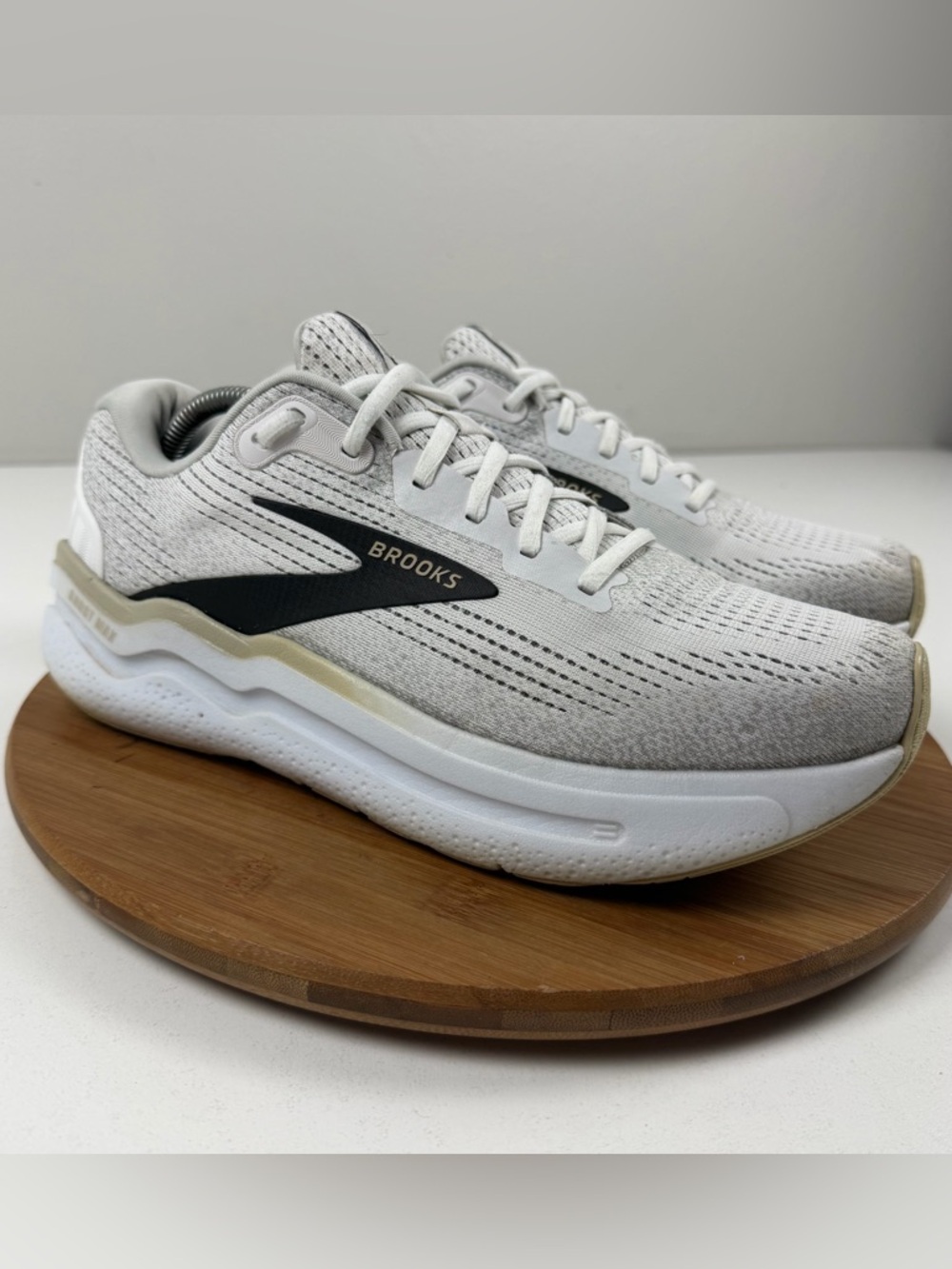 Brooks Ghost Max 2 White Gray Running Shoes